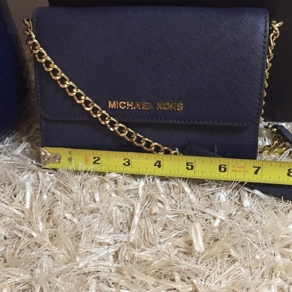 Michael Kors Jet Set Travel Phone Crossbody Bag - Picture 8 of 15